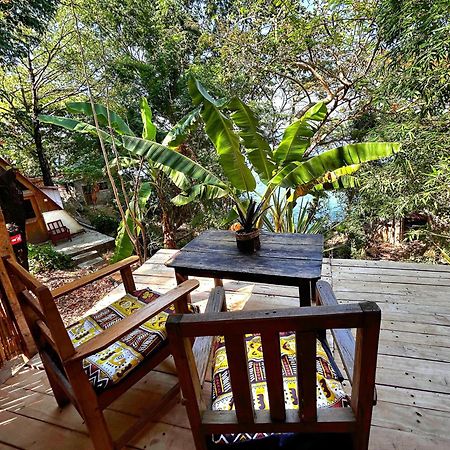Butterfly Space- A Non-Profit Eco-Lodge Nkhata Bay Exteriör bild