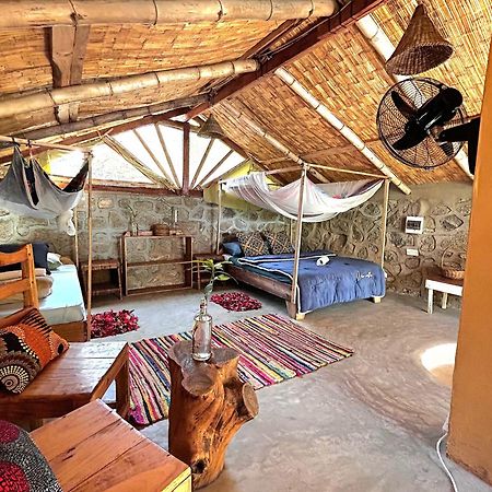 Butterfly Space- A Non-Profit Eco-Lodge Nkhata Bay Exteriör bild