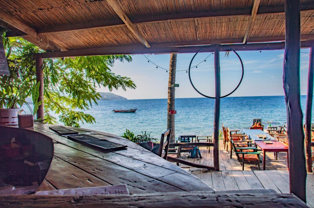 Butterfly Space- A Non-Profit Eco-Lodge Nkhata Bay Exteriör bild