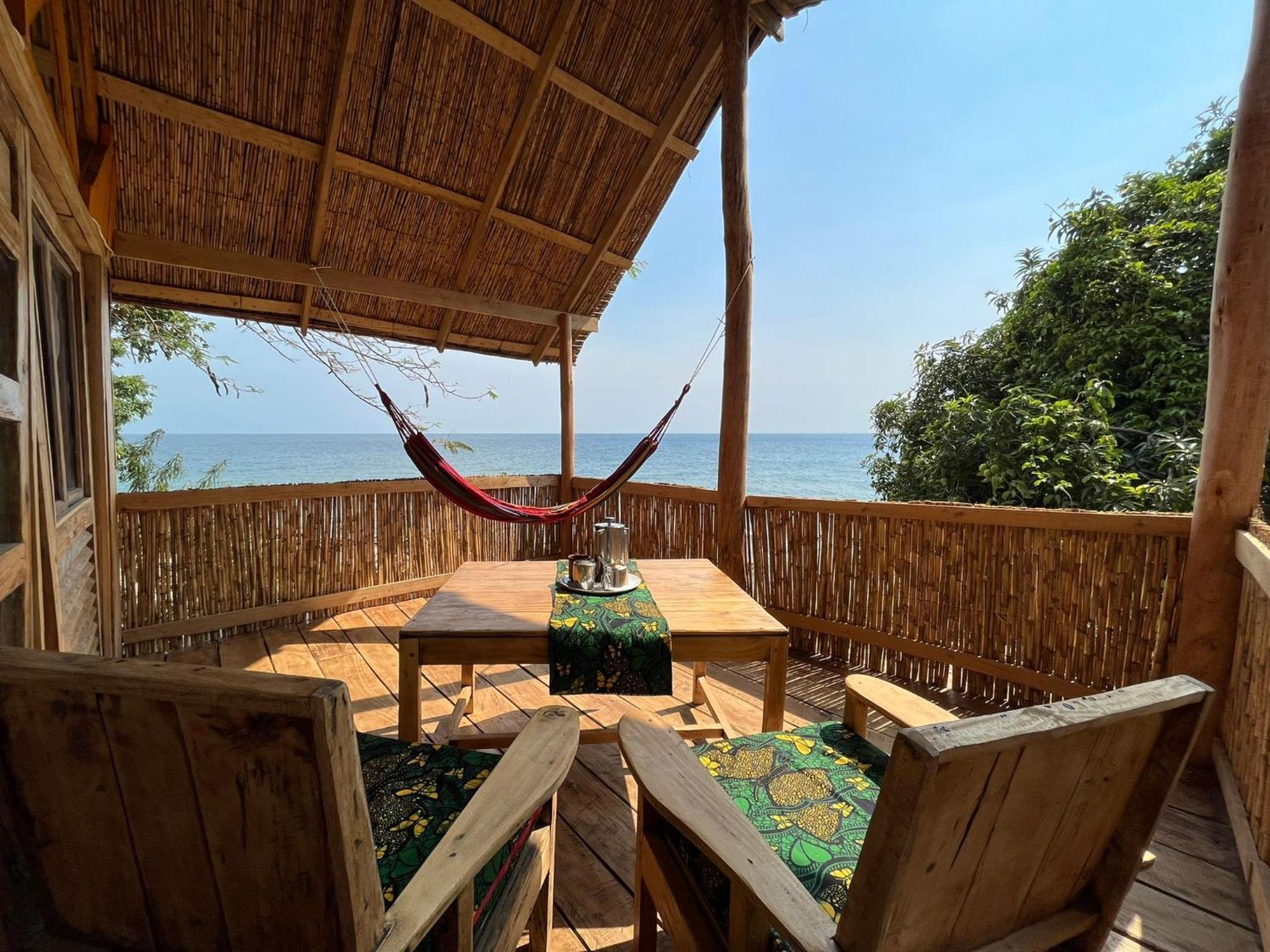 Butterfly Space- A Non-Profit Eco-Lodge Nkhata Bay Exteriör bild